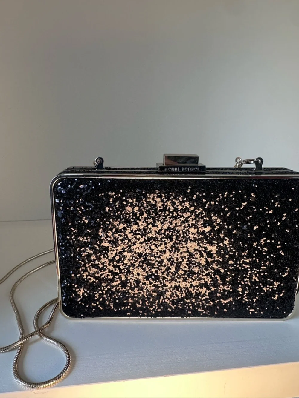 Henri Bendel Black Glitter Minaudiere w/ Gold Tone Shoulder Bag EUC - Picture 2 of 5